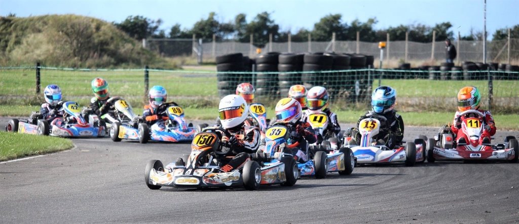 Der køres tæt i Dansk Super Kart